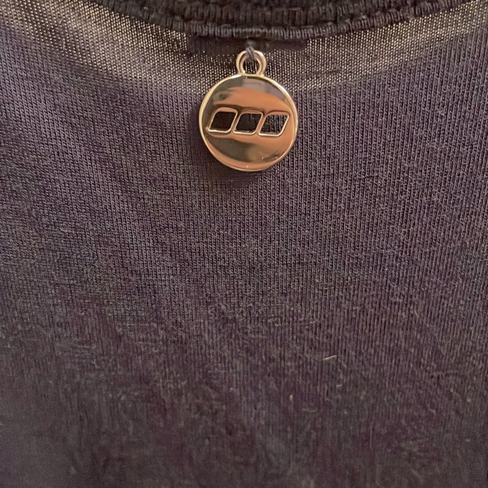 Lorna Jane Always Yoga Navy Tank - Picture 7 of 7